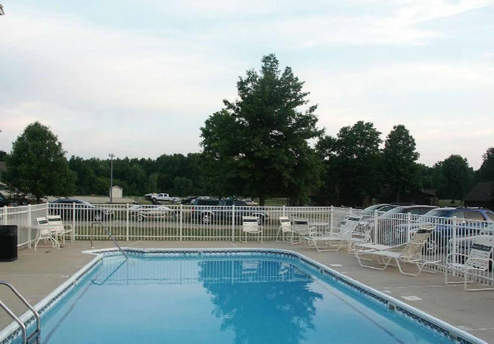 Mariner's Village Resort Carlyle Exterior foto