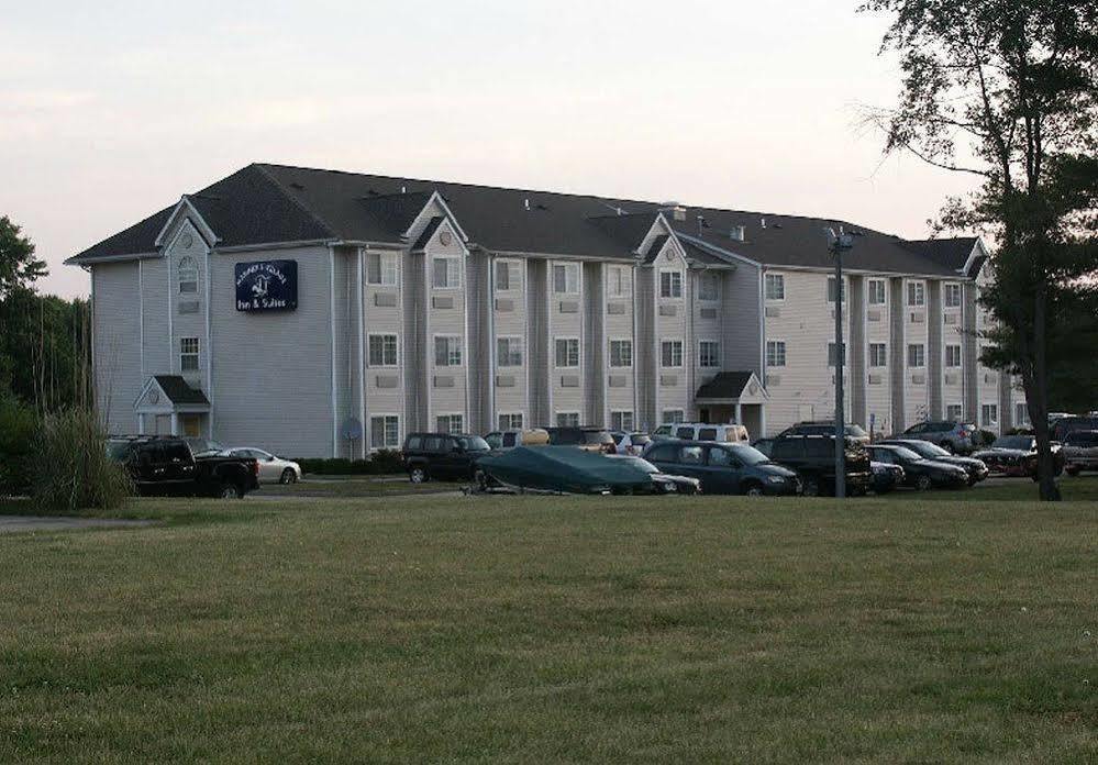 Mariner's Village Resort Carlyle Exterior foto